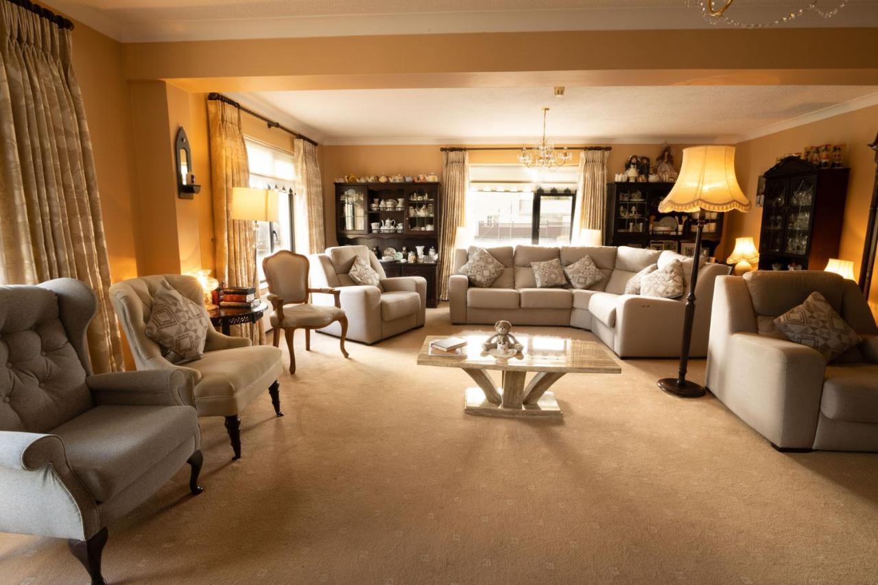 Station House Bed & Breakfast Енистимон Екстериор снимка