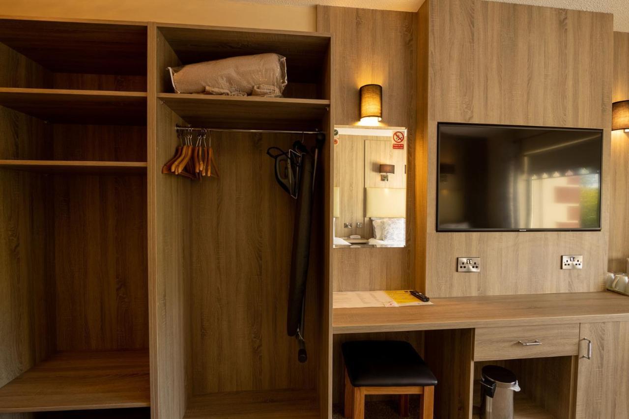 Station House Bed & Breakfast Енистимон Екстериор снимка