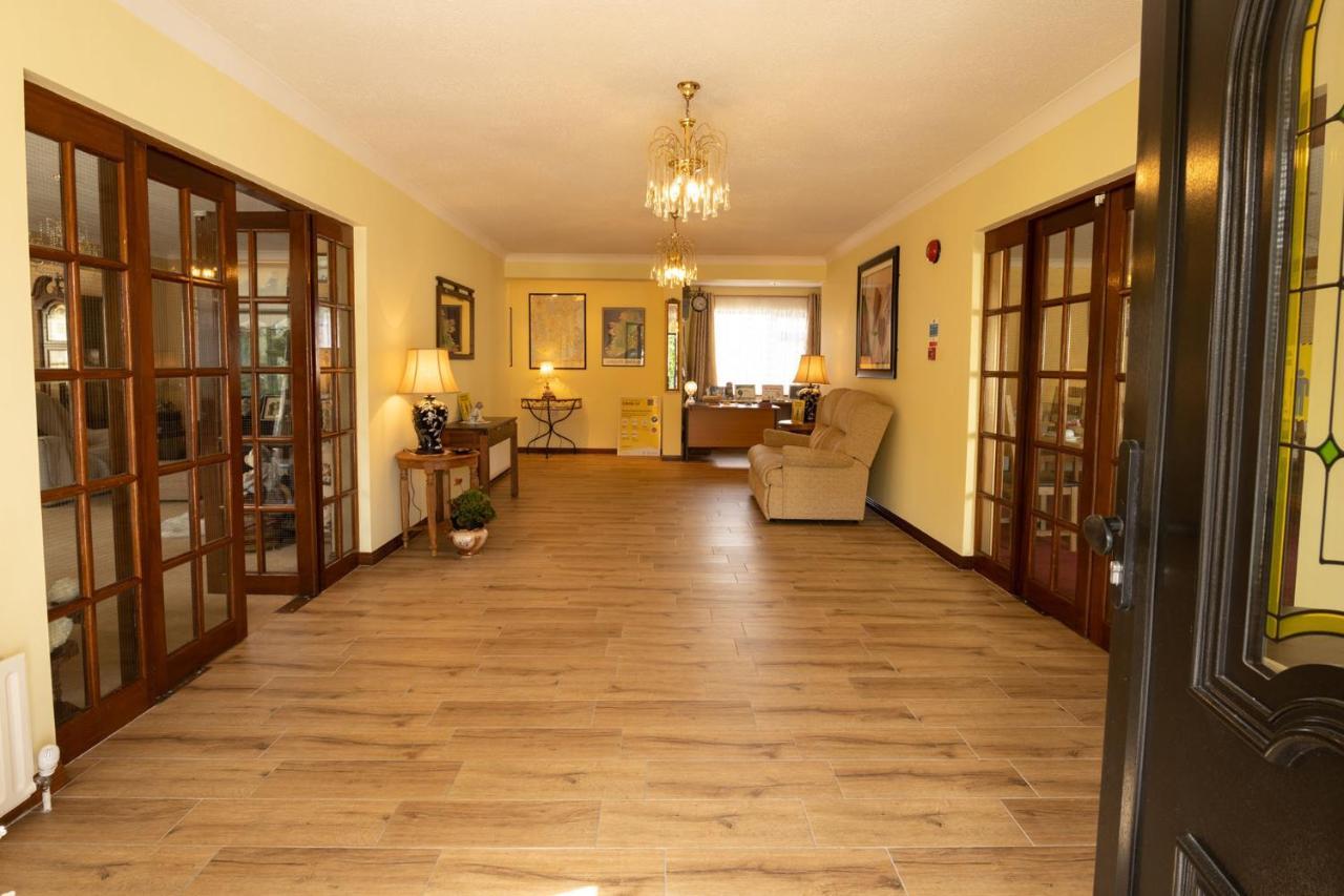 Station House Bed & Breakfast Енистимон Екстериор снимка