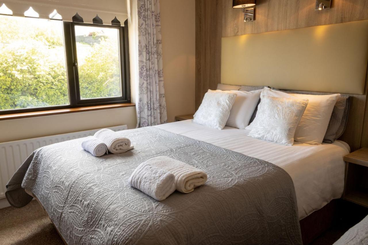 Station House Bed & Breakfast Енистимон Екстериор снимка