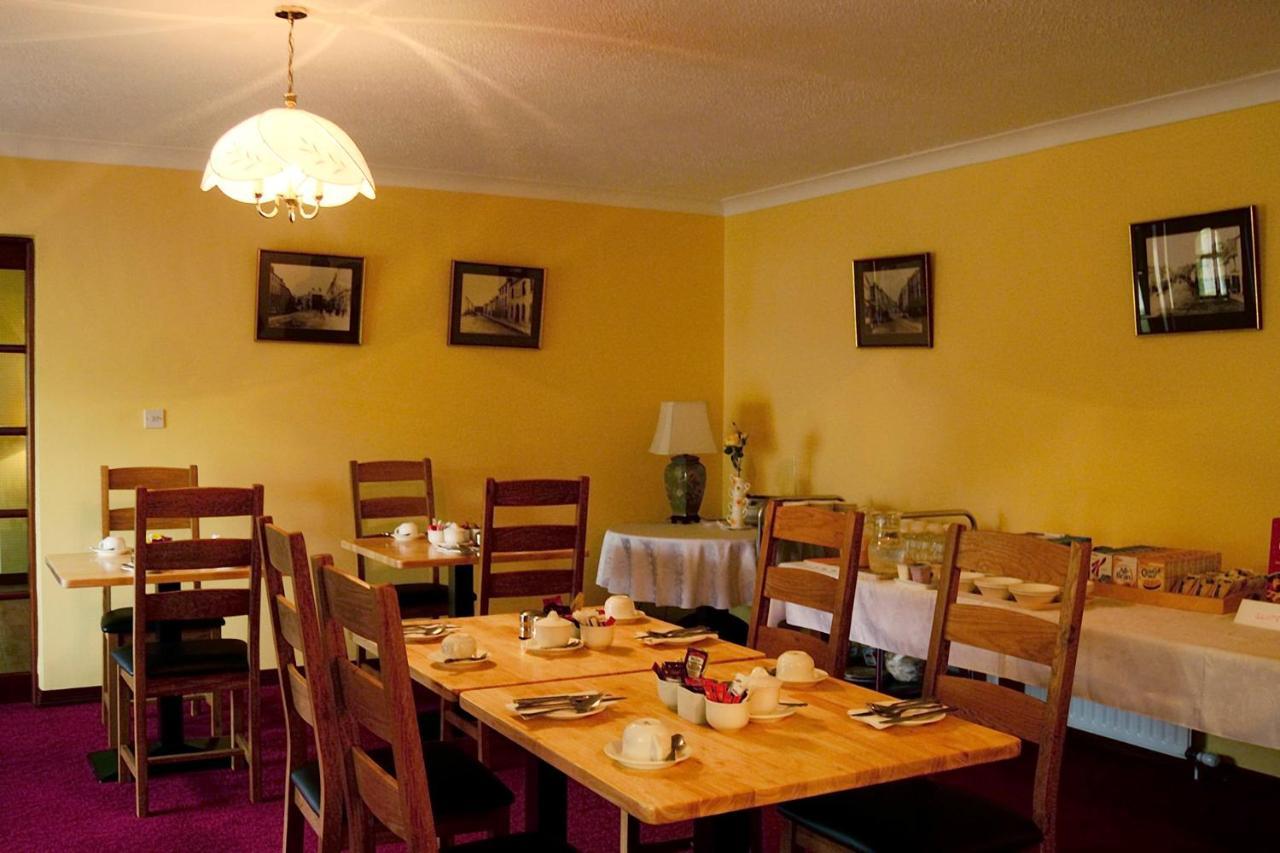 Station House Bed & Breakfast Енистимон Екстериор снимка